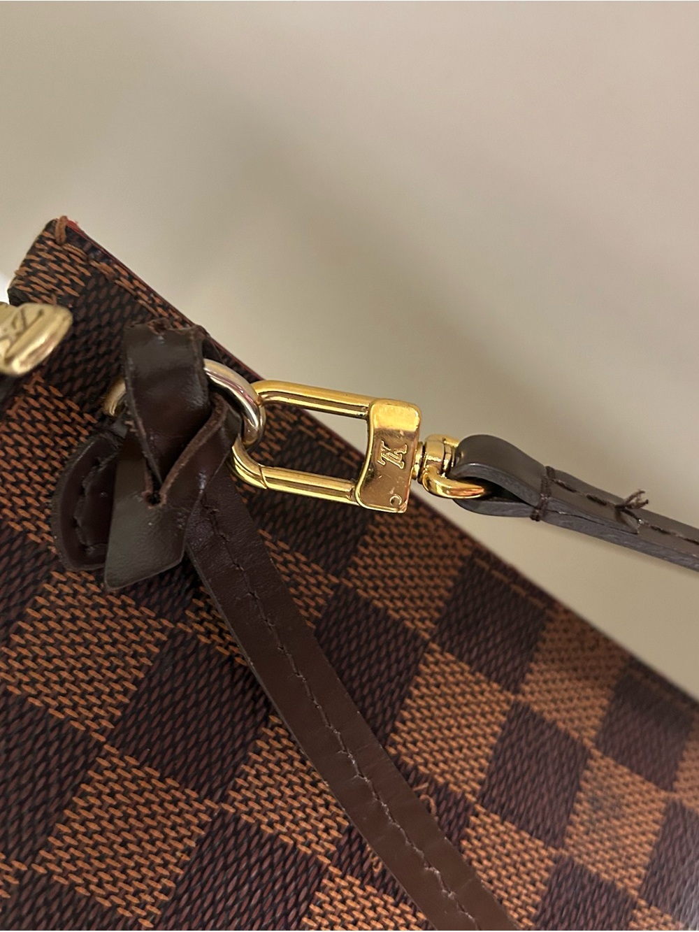 Authentic Louis Vuitton Neverfull Pouchette Wristlet - Picture 7 of 14